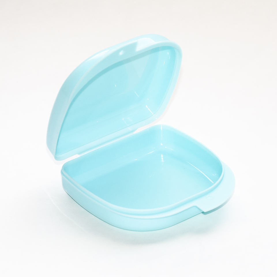 China Wholesale Colorful Plastic Tooth Box/ Dental Containers Various Colorful Orthodontic Dental Retainer Denture