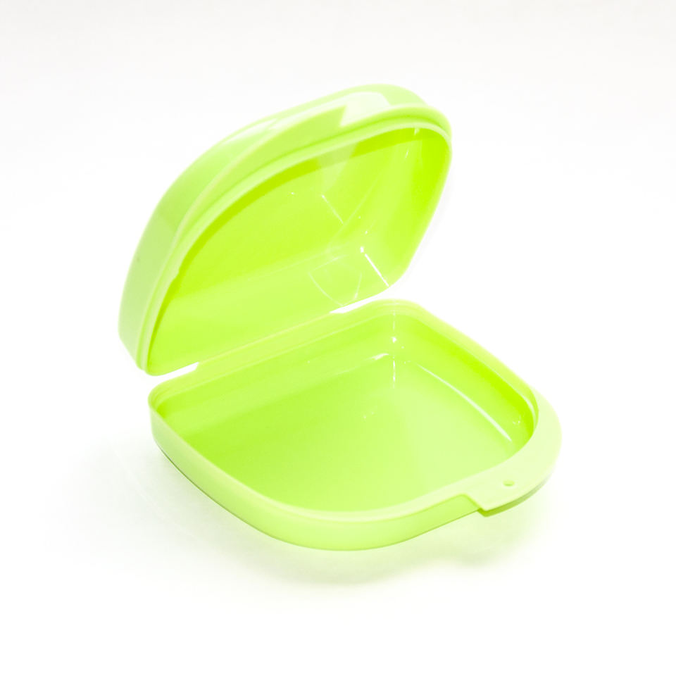 China Wholesale Colorful Plastic Tooth Box/ Dental Containers Various Colorful Orthodontic Dental Retainer Denture