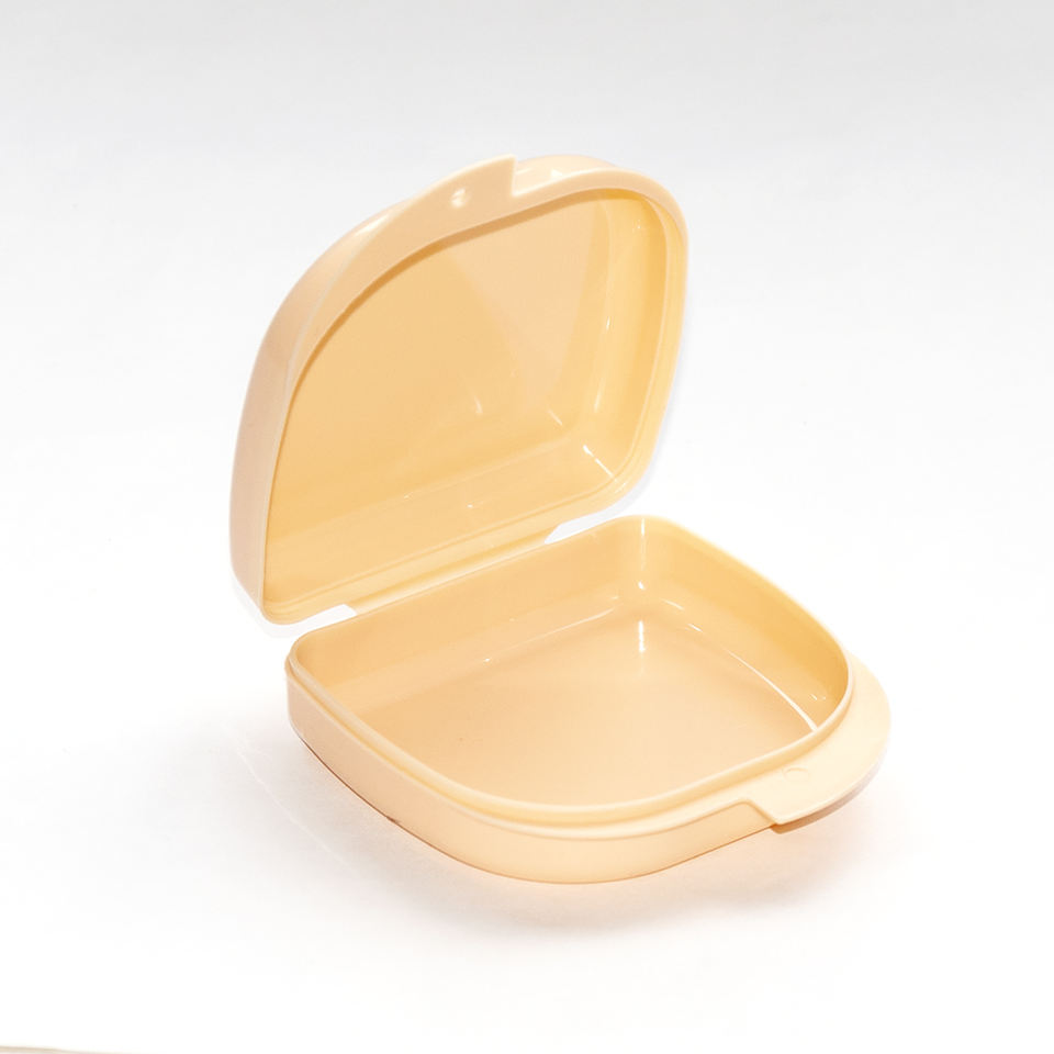 China Wholesale Colorful Plastic Tooth Box/ Dental Containers Various Colorful Orthodontic Dental Retainer Denture