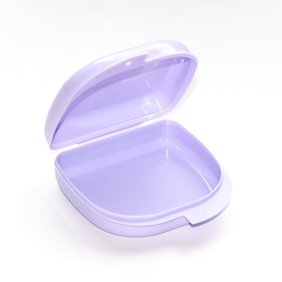 China Wholesale Colorful Plastic Tooth Box/ Dental Containers Various Colorful Orthodontic Dental Retainer Denture